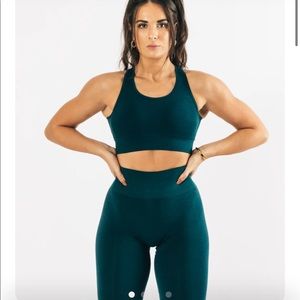 Alphalete vault bra in TEAL
